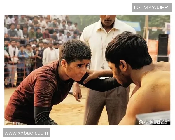 摔跤吧爸爸真人原型真实照片揭秘背后的故事与感人瞬间 摔跤吧爸爸真人原型真实照片揭秘背后的故事与感人瞬间